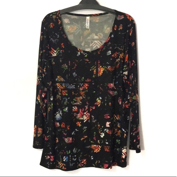 LuLaRoe Tops - Black floral long sleeved top